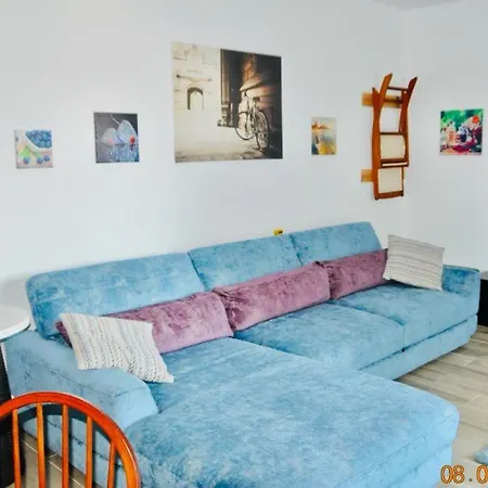 113 Marina Surf Residence *