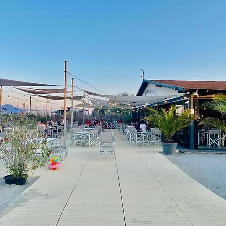 113 Marina Surf Residence *
